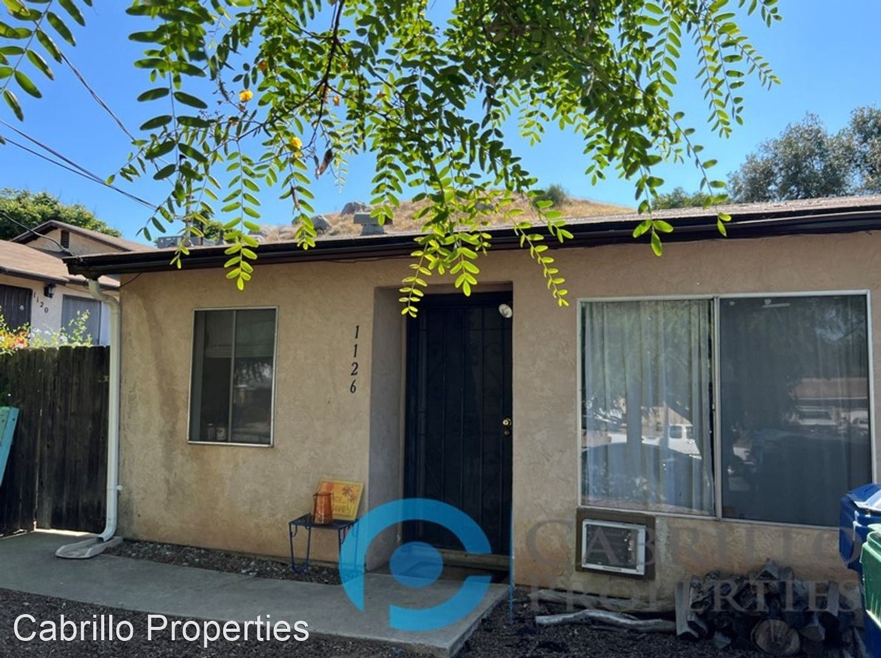 1126 N 1st St - Photo 2 of 16