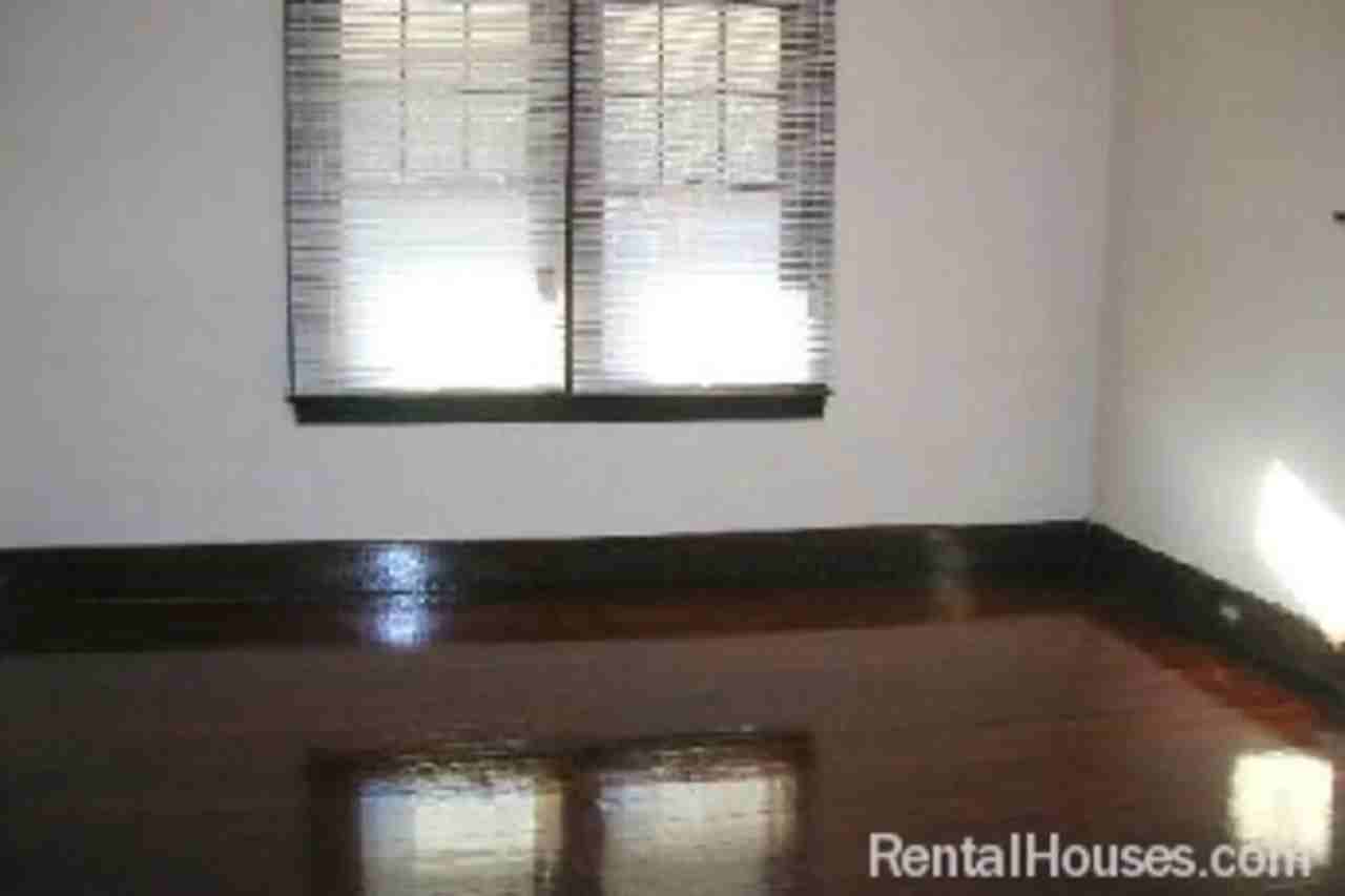 3675 Wheeler Ave - Photo 3 of 9