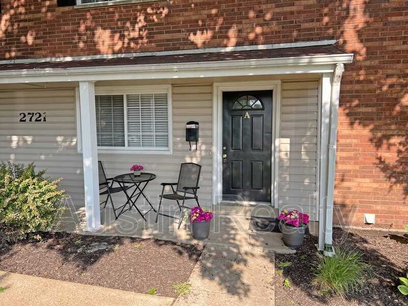 2721 Laclede Station Rd #2721A - Photo 2 of 13