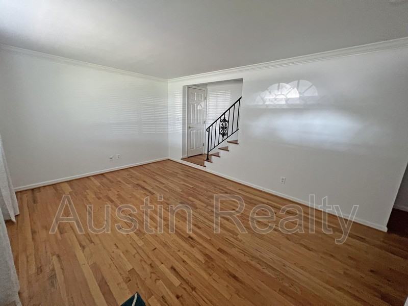 2721 Laclede Station Rd #2721A - Photo 3 of 13