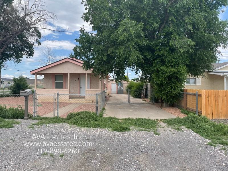 2236 Adrian Ave - Photo 2 of 17