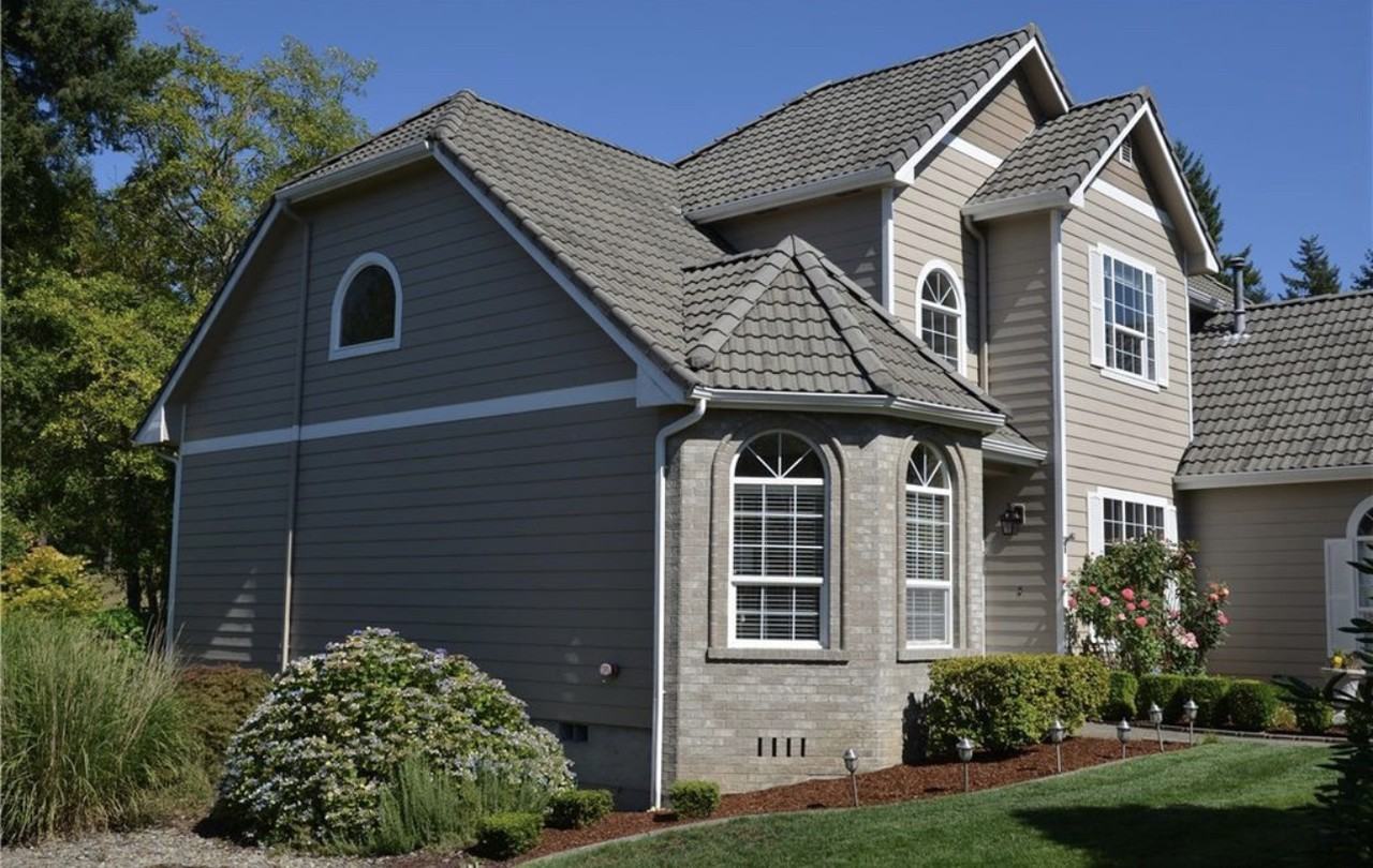 4032 Campus Green Dr Ne - Photo 2 of 26