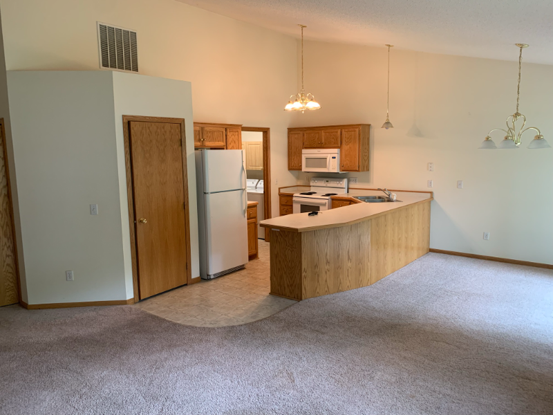 614 Golden Gate Ln - Photo 2 of 14