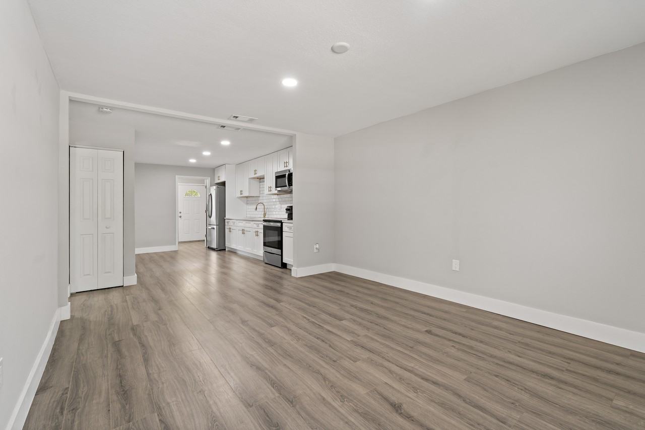 3810 S Randall St #A - Photo 5 of 46