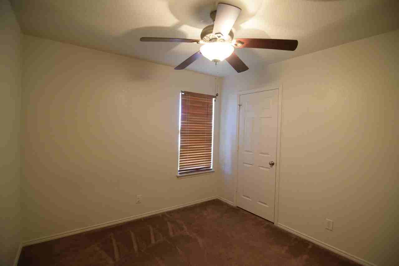 3401 Lorena Dr - Photo 7 of 23