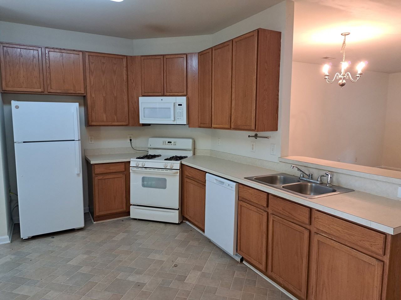 4417 Log Cabin Dr - Photo 2 of 22