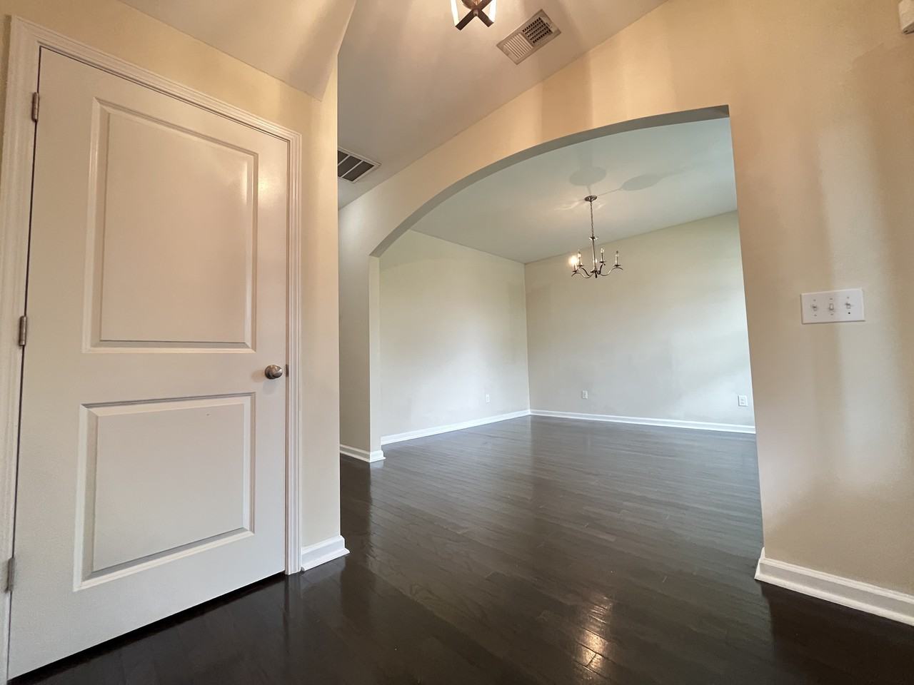 202 Charlesfort Way - Photo 3 of 24