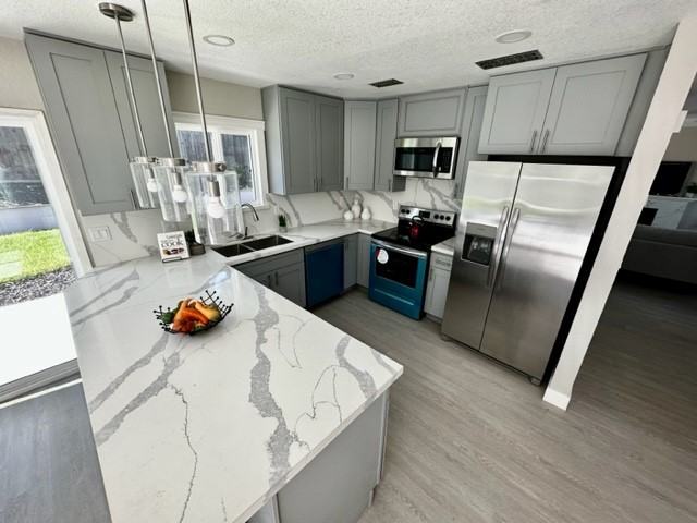 1065 Old Mill Cir - Photo 2 of 19