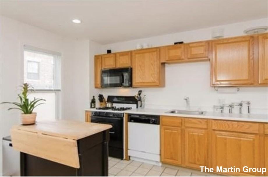 1 Davenport St #8 - Photo 4 of 13