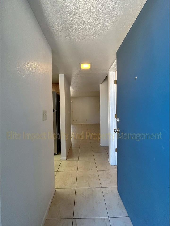 1817 E Lester St #2 - Photo 2 of 19