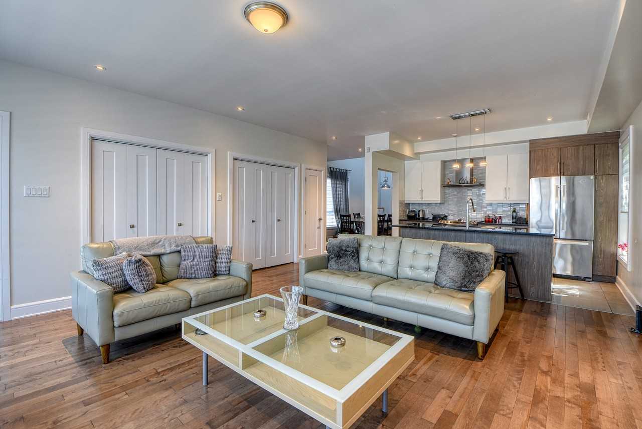 2879 Rue Jasmin - Photo 2 of 14