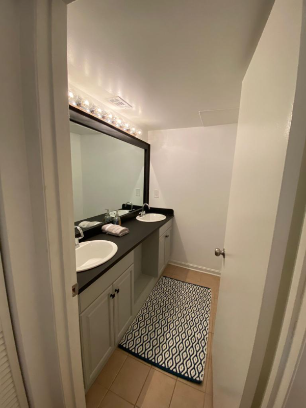 300 Robert St #1 - Photo 3 of 6