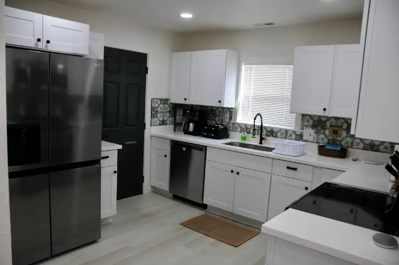 153 Sunset Ave S - Photo 5 of 22