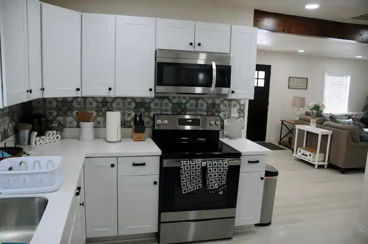 153 Sunset Ave S - Photo 6 of 22