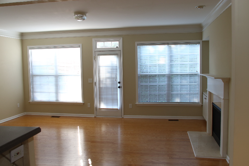 10830 Alderwood Cv - Photo 2 of 9