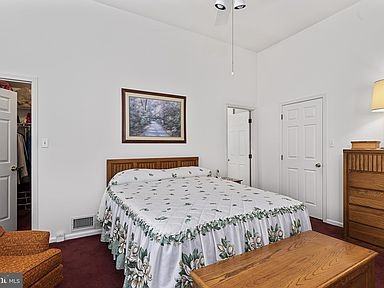 408 Rolling Green Ave #NA - Photo 3 of 7