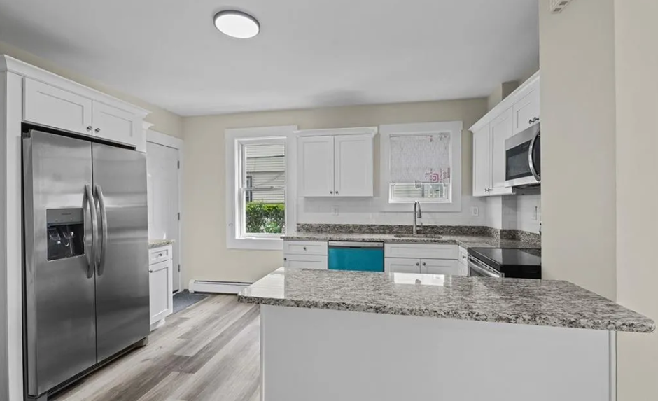 25 Unit St #2 - Photo 2 of 11