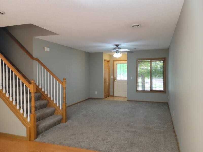 424 Cedar Pl - Photo 3 of 19
