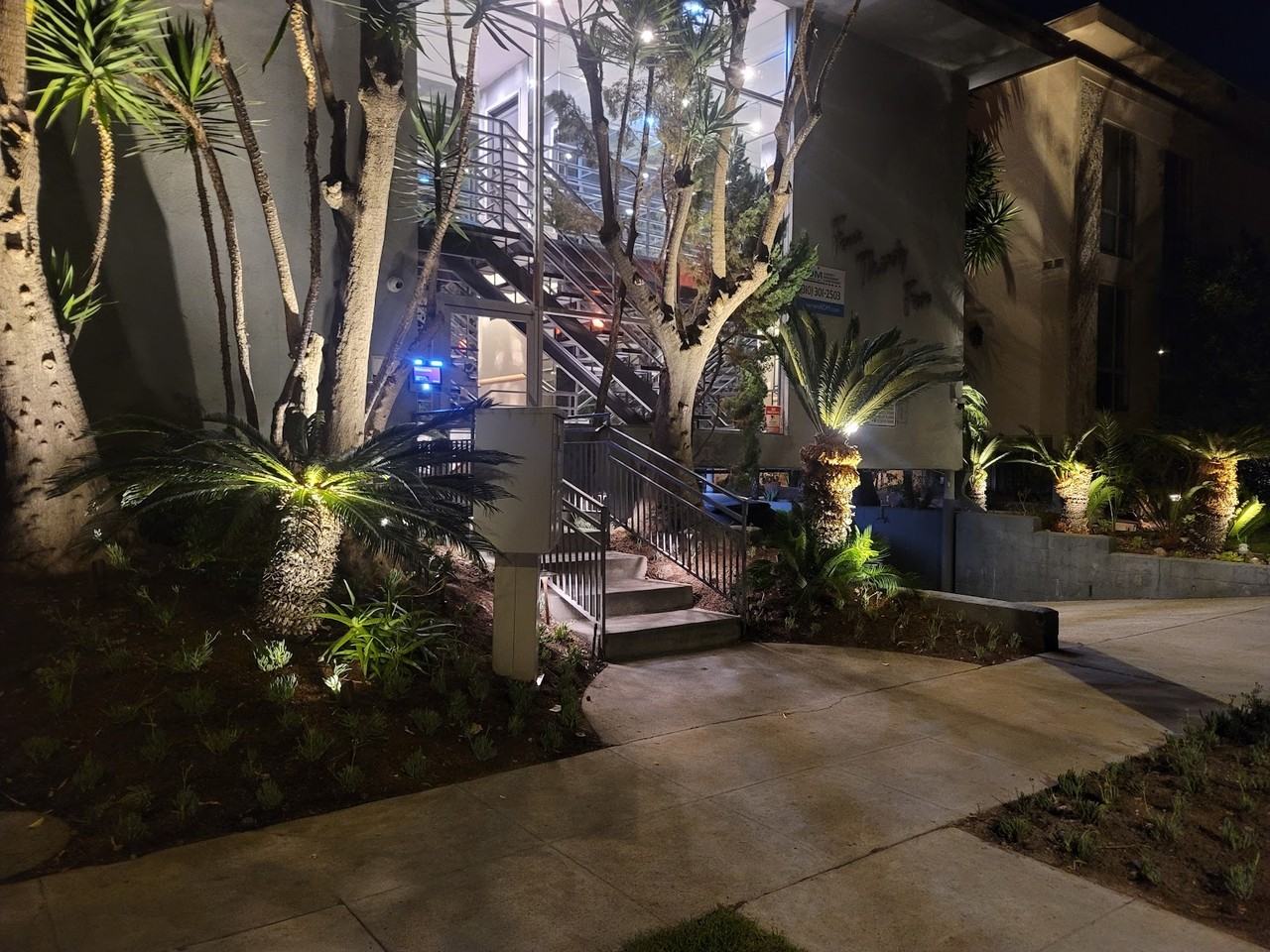 435 South Palm - 5 #5 - Photo 2 of 24