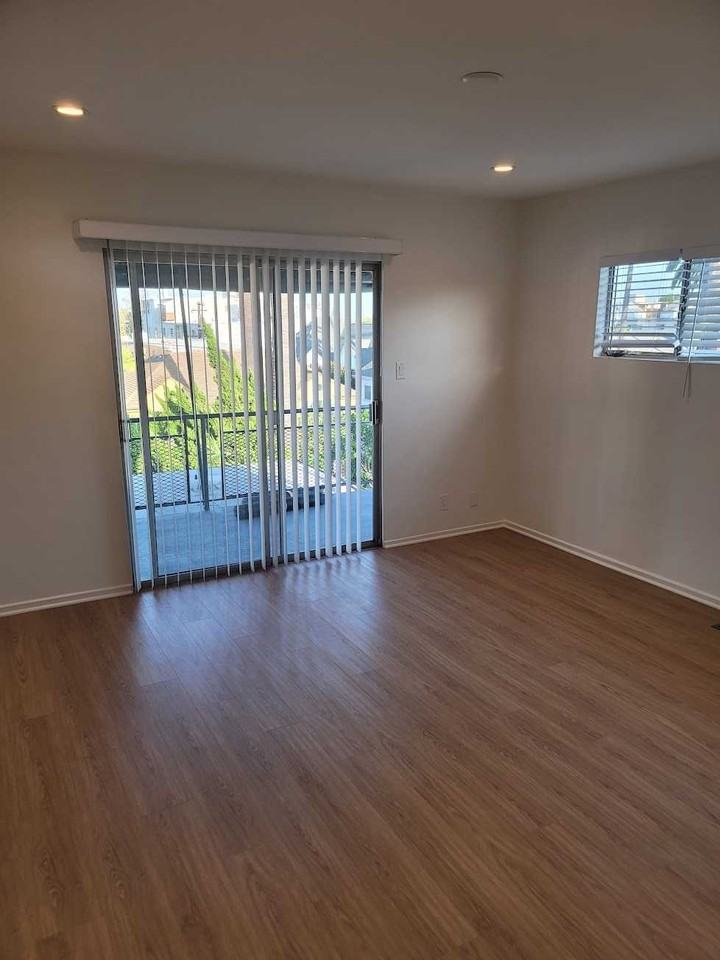 435 South Palm - 5 #5 - Photo 4 of 24