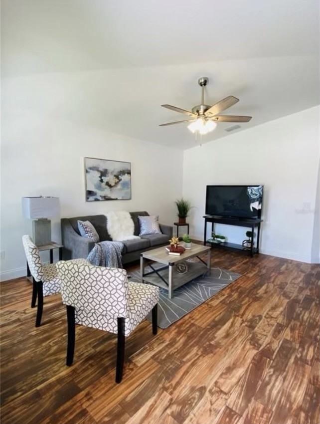 805 South Morrison Avenue - Photo 2 of 16