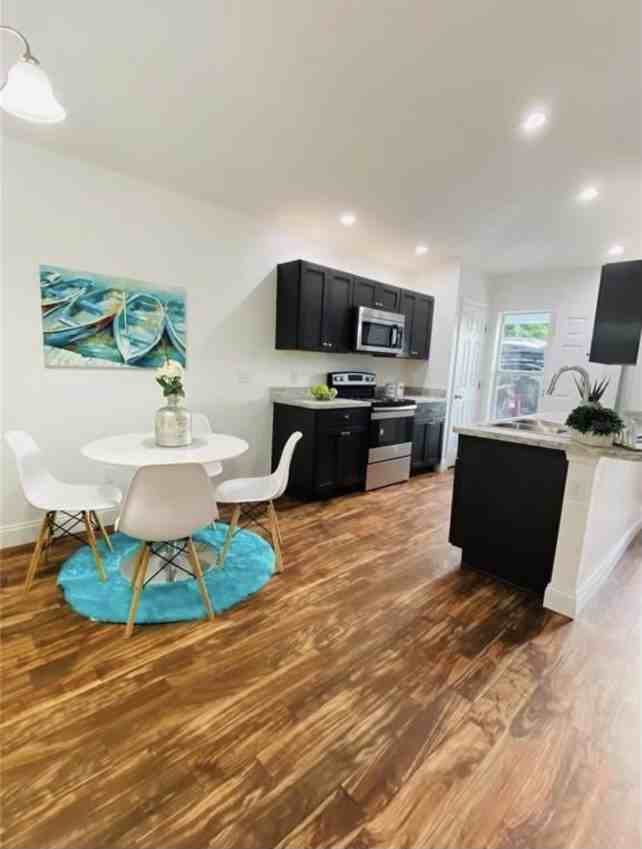 805 South Morrison Avenue - Photo 3 of 16