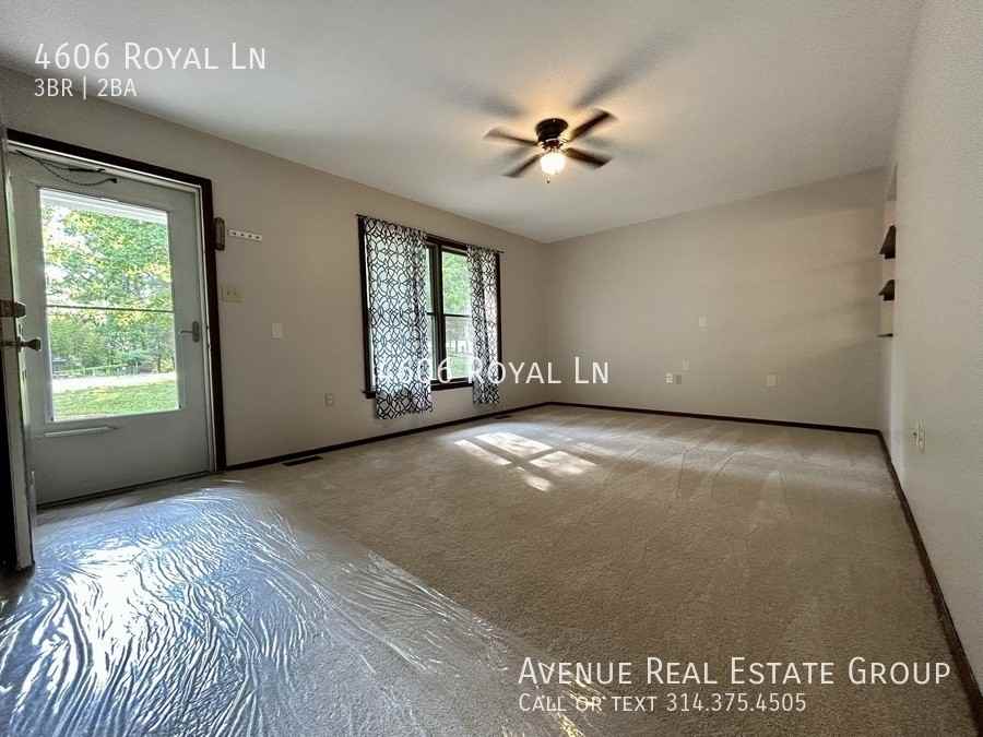 4606 Royal Ln - Photo 2 of 16