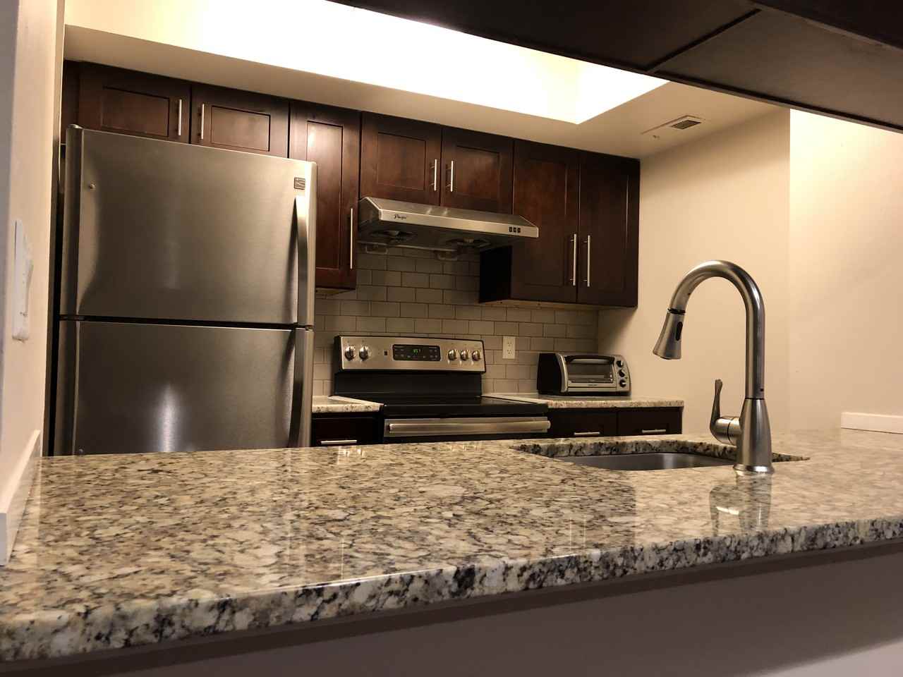 319 Park Place Dr #319 - Photo 3 of 6