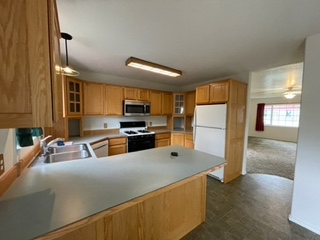 311 S 6th St - Photo 2 of 10