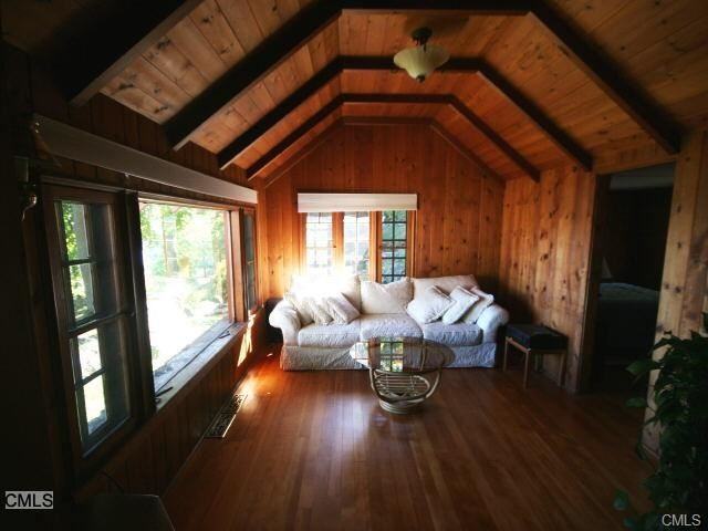 20 Deer Run - Photo 3 of 16