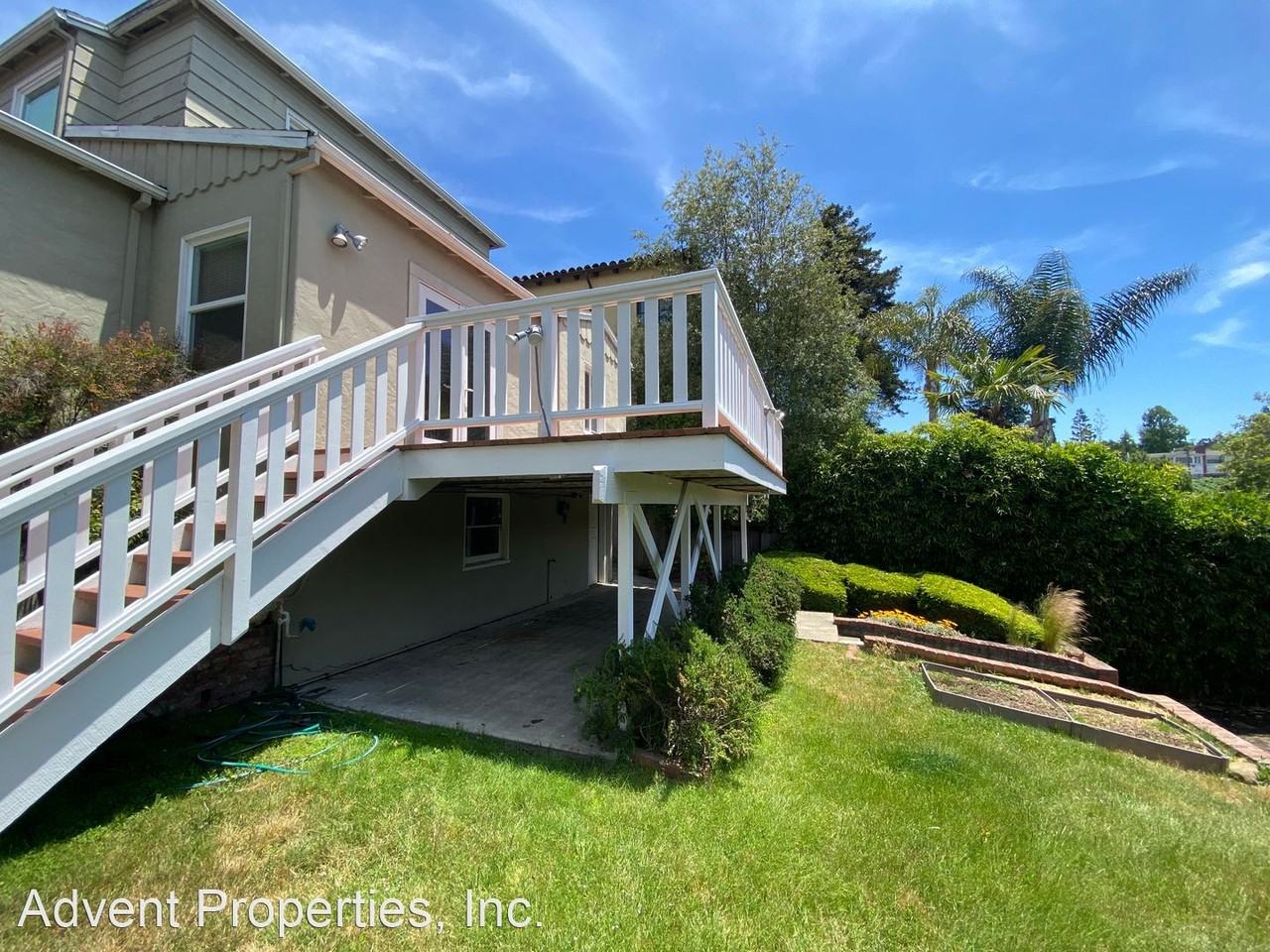 441 Florence Ave - Photo 3 of 24