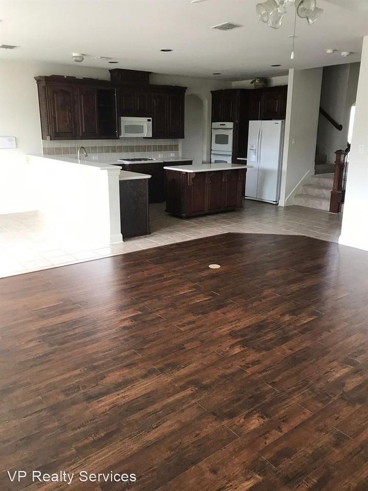 1100 Cedar Valley Dr - Photo 2 of 19