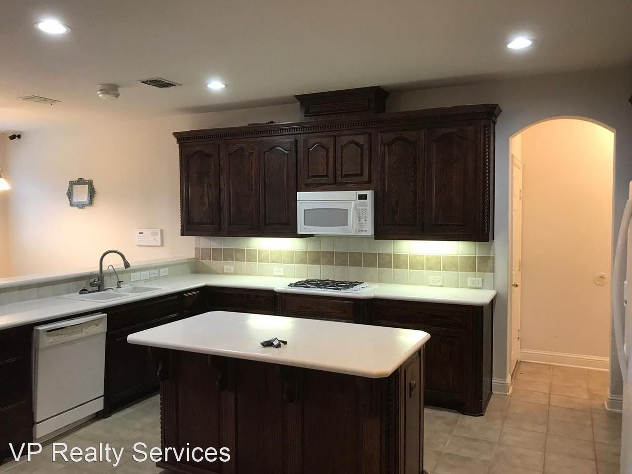 1100 Cedar Valley Dr - Photo 3 of 19