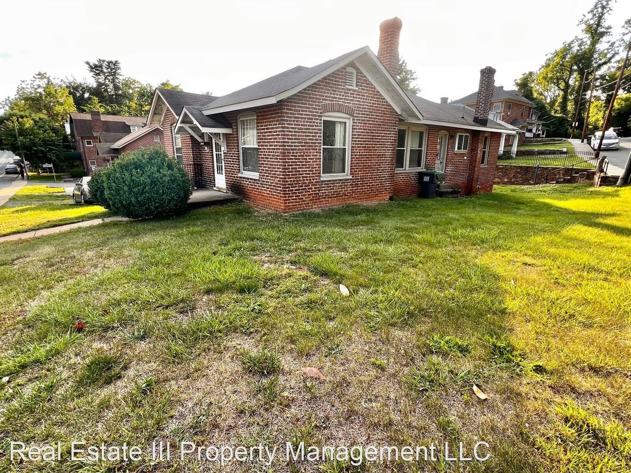 1901 Jefferson Park Ave - Photo 3 of 22