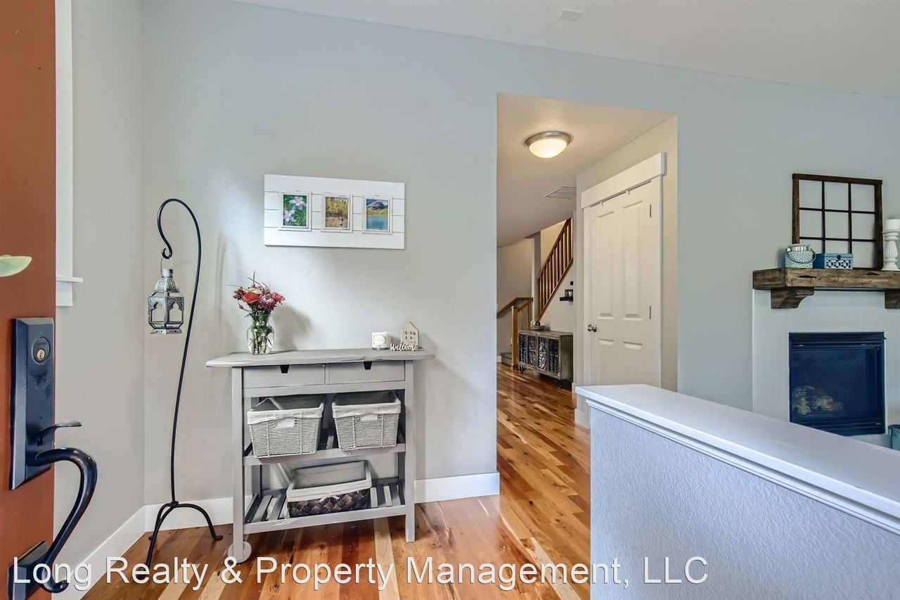 1178 S Sherman St - Photo 3 of 50