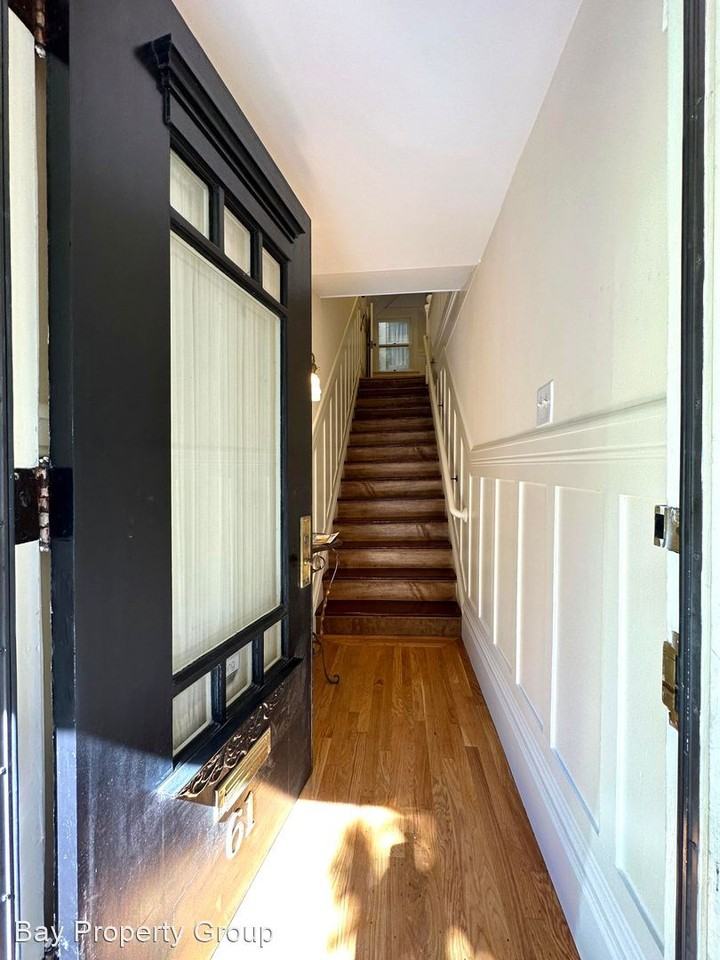 61 Ramona Ave - Photo 2 of 18