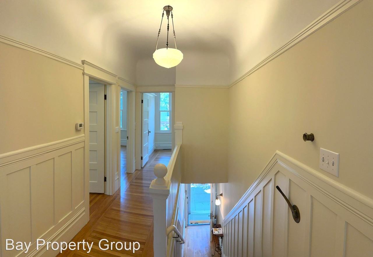 61 Ramona Ave - Photo 3 of 18