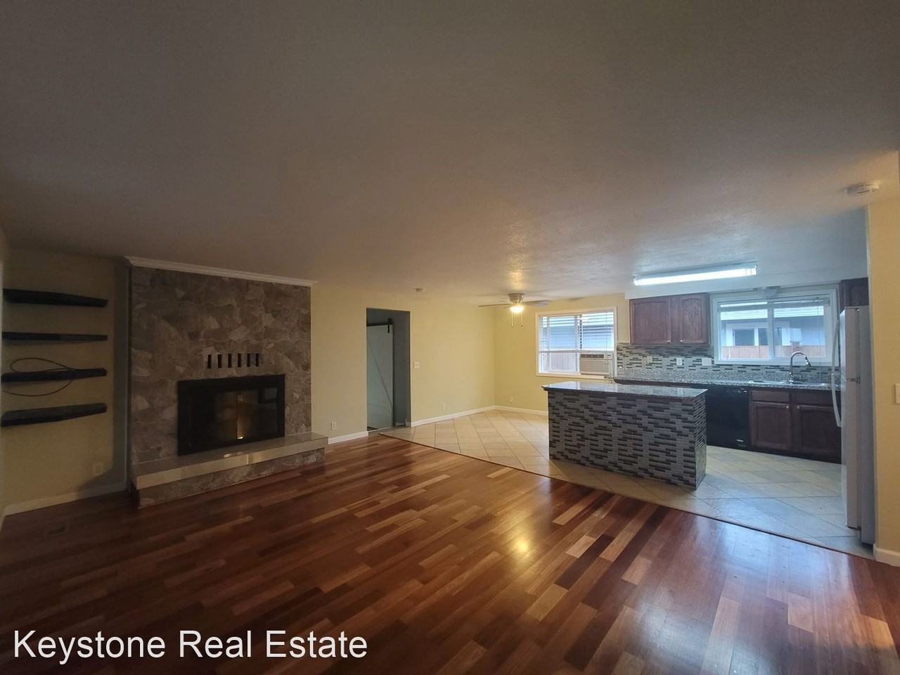 152 B St - Photo 2 of 30