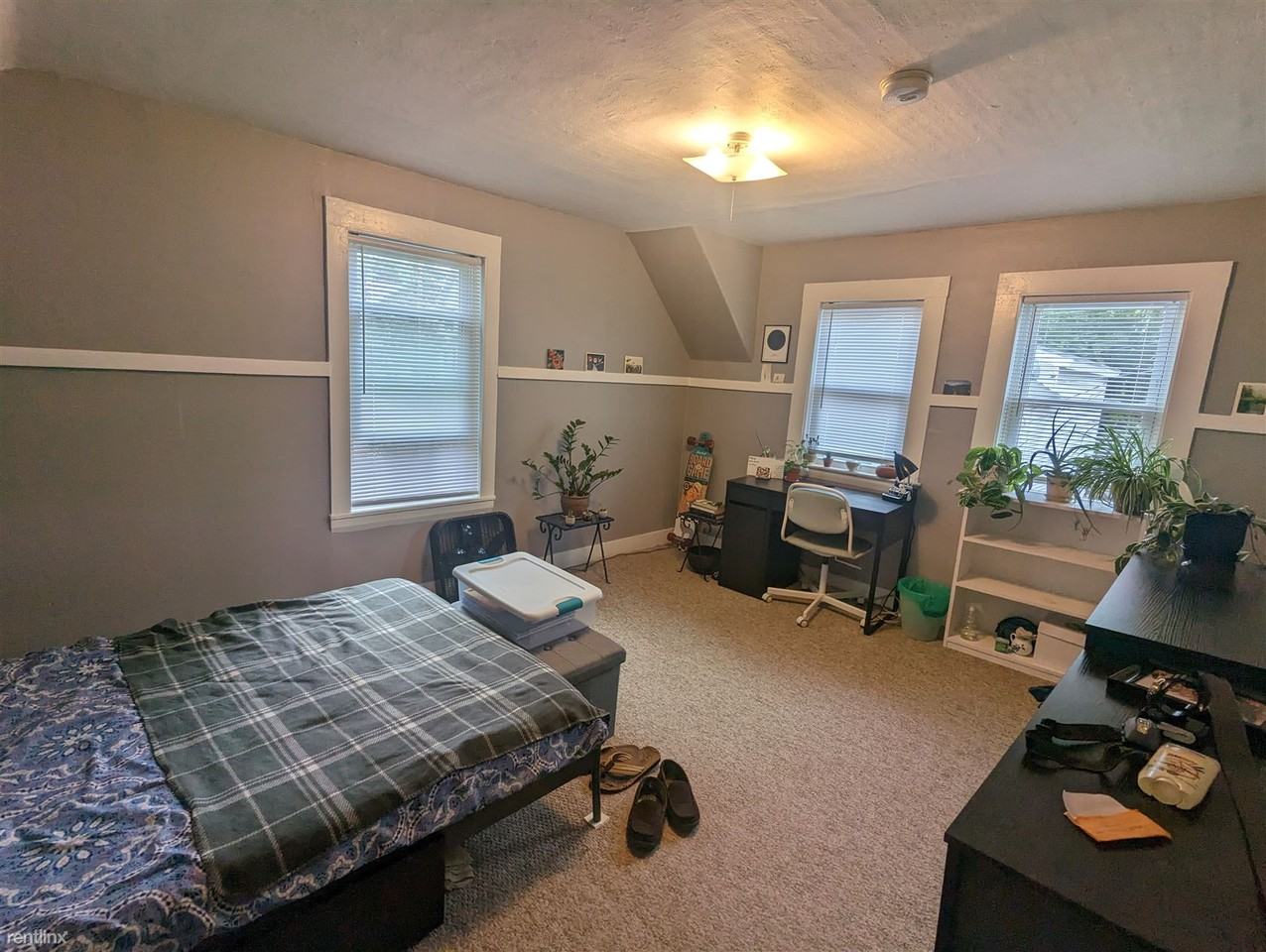 25 Crescent St - Photo 2 of 17