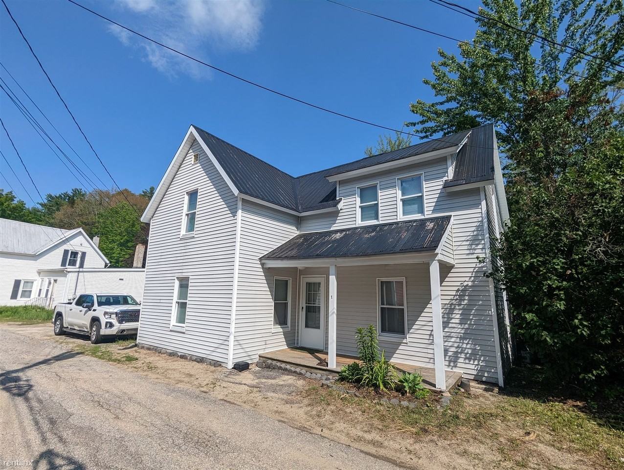 25 Crescent St - Photo 3 of 17