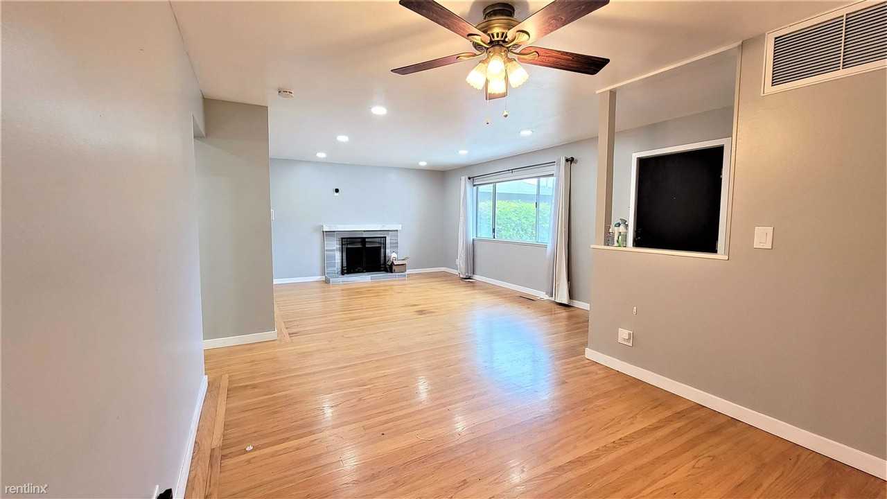 553 Mildred Pl - Photo 3 of 24