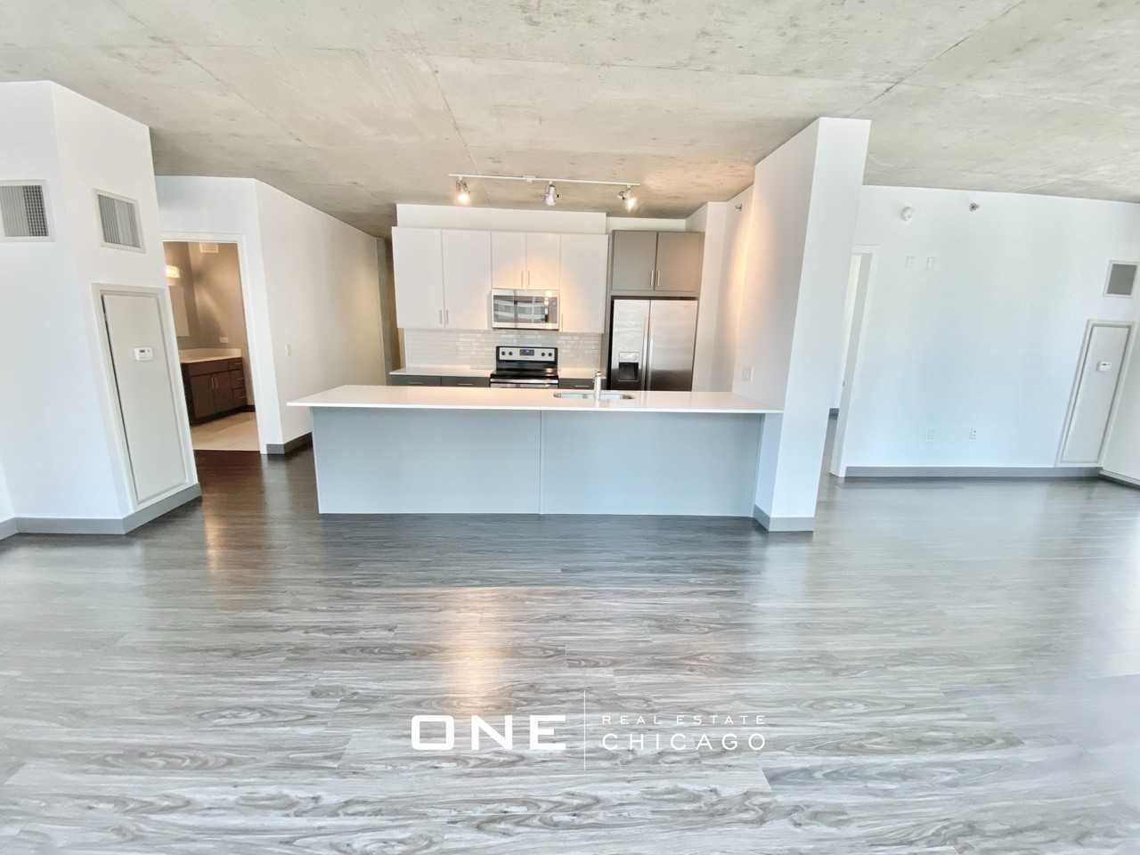 215 W Lake #3 - Photo 2 of 29