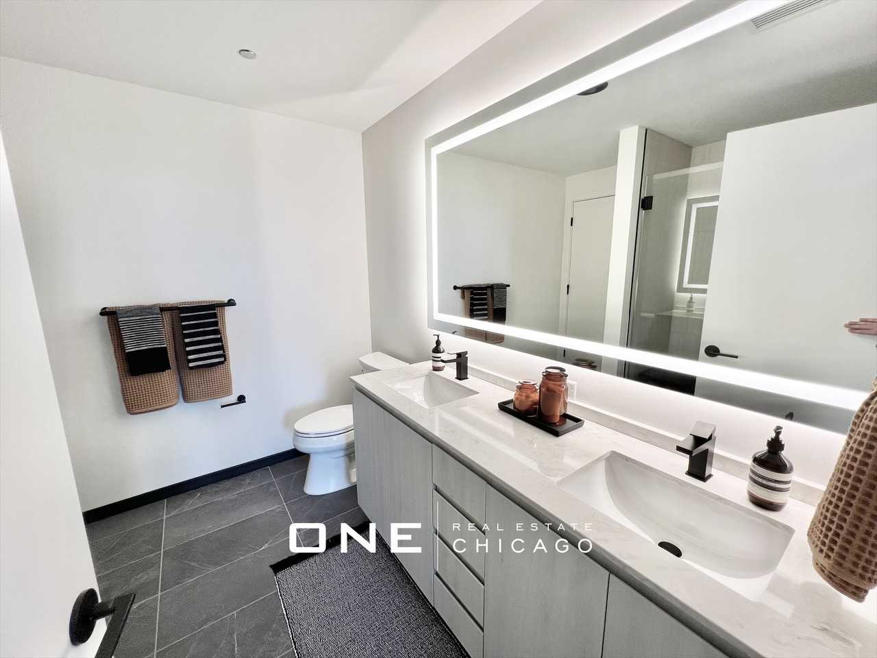 W Randolph St #3 - Photo 4 of 11