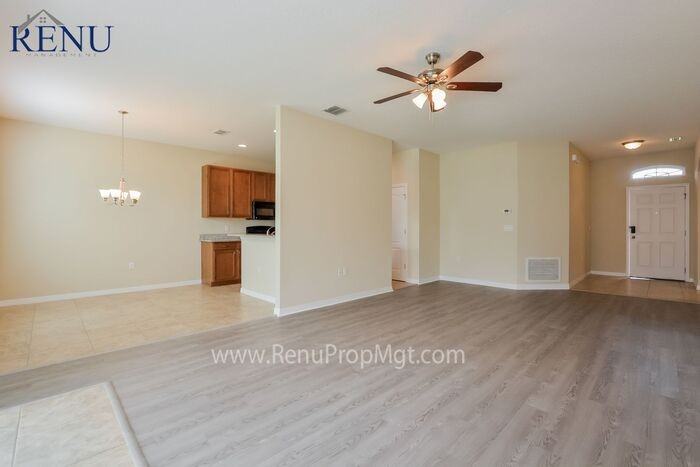 1543 Teddington St - Photo 3 of 18