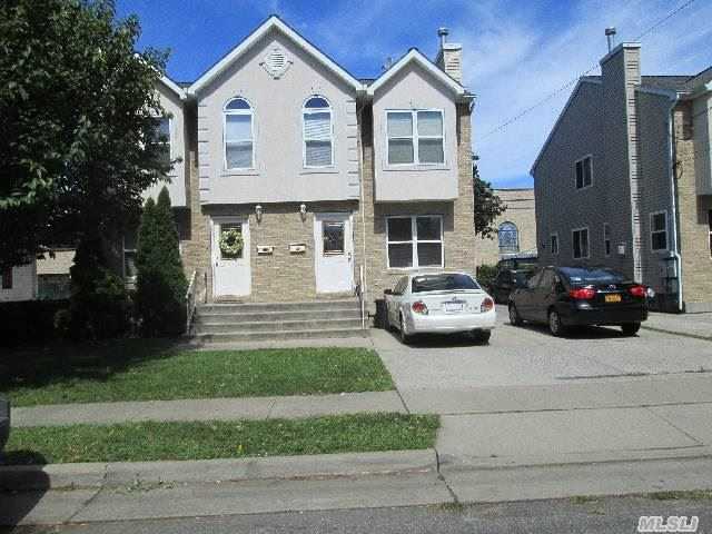150 Jefferson Ave - Photo 3 of 7