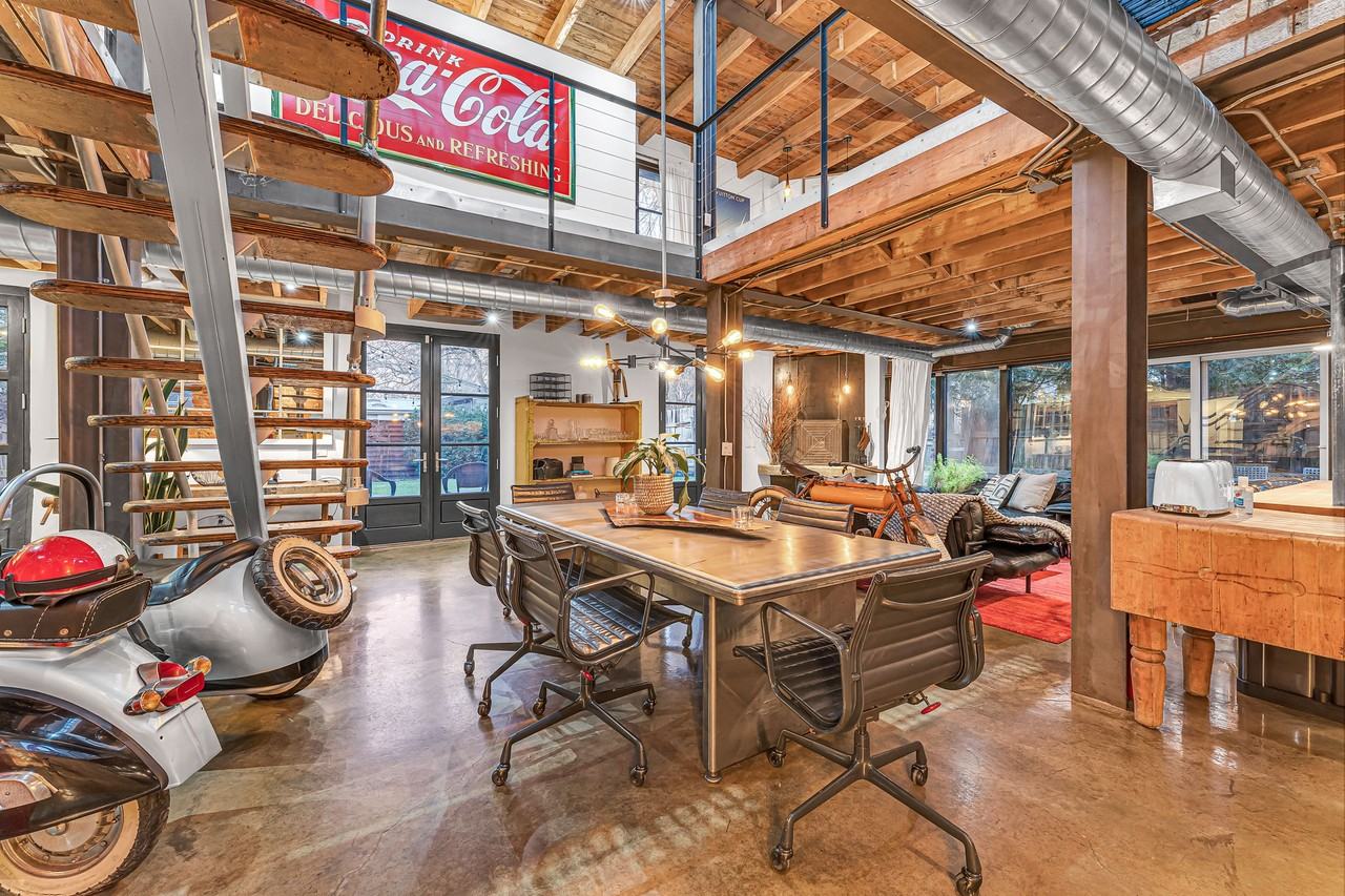 detached Converted funky retro loft barn - Photo 4 of 20