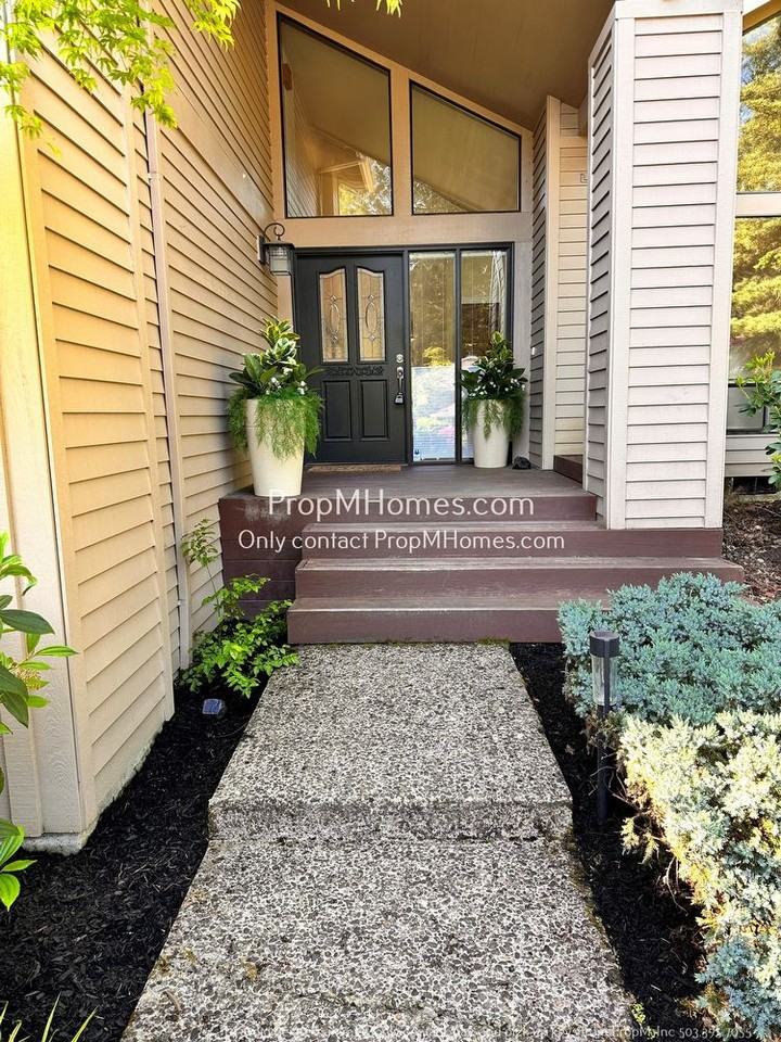 1598 Skye Pkwy - Photo 2 of 43