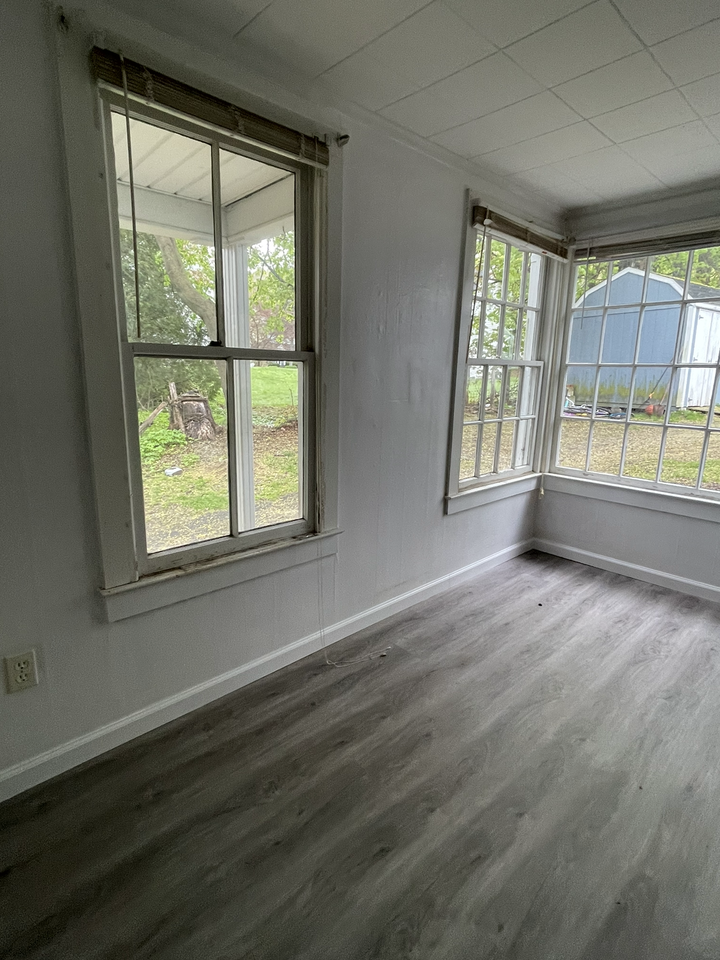 41 Rockwell St #41 - Photo 2 of 13