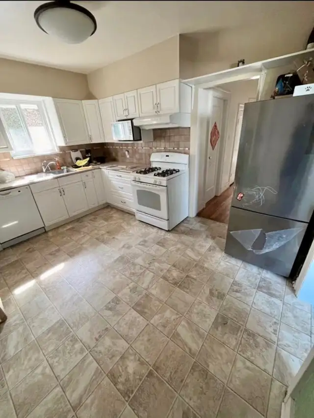 3579 West 18th Avenue #1 - Photo 2 of 5