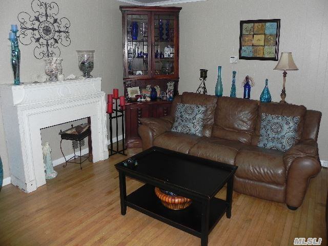 31 St James Dr - Photo 3 of 12